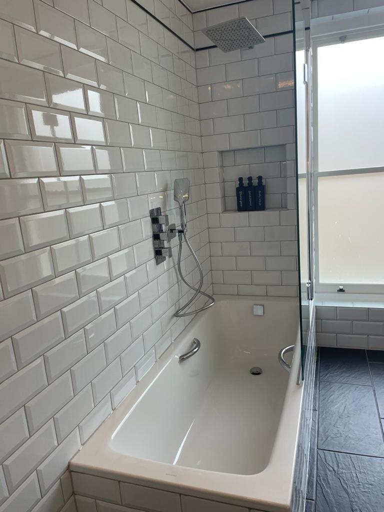 Luxury Apartment In Belsize Park Londres Extérieur photo