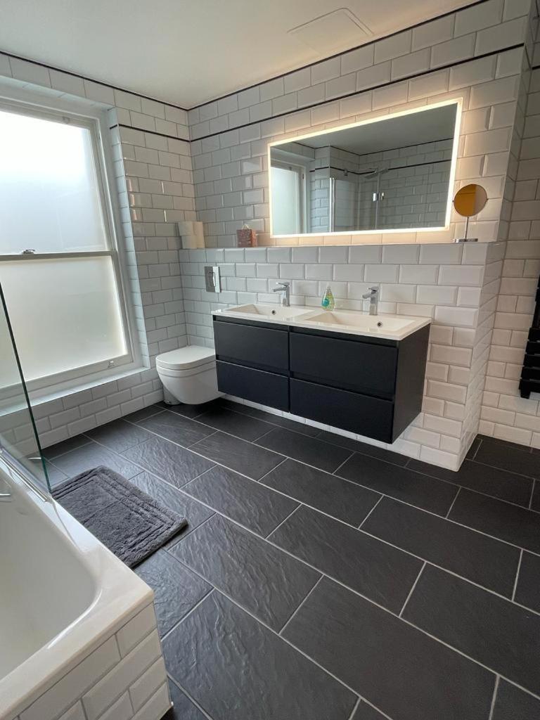 Luxury Apartment In Belsize Park Londres Extérieur photo